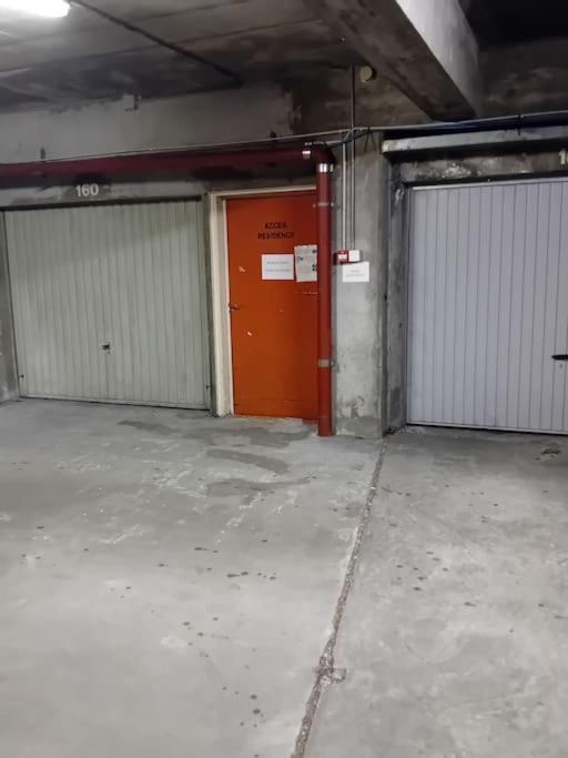 T2- 40 M2- Place Parking Souterrain -Fibre Limoges Buitenkant foto